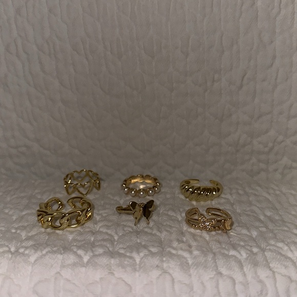 Set it 6 rings ~ Size 7 - Picture 2 of 3
